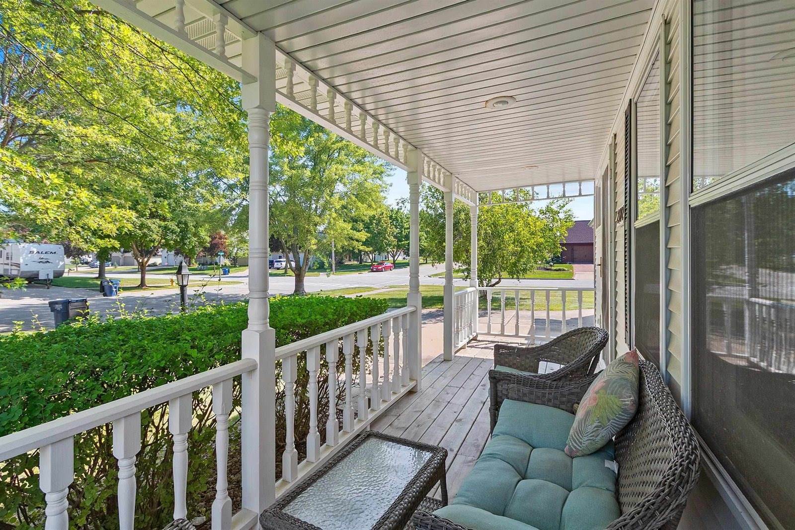 2982 Brighton Place, Green Bay, WI 54311