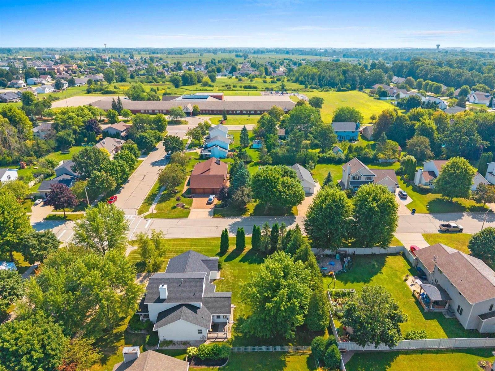 2982 Brighton Place, Green Bay, WI 54311