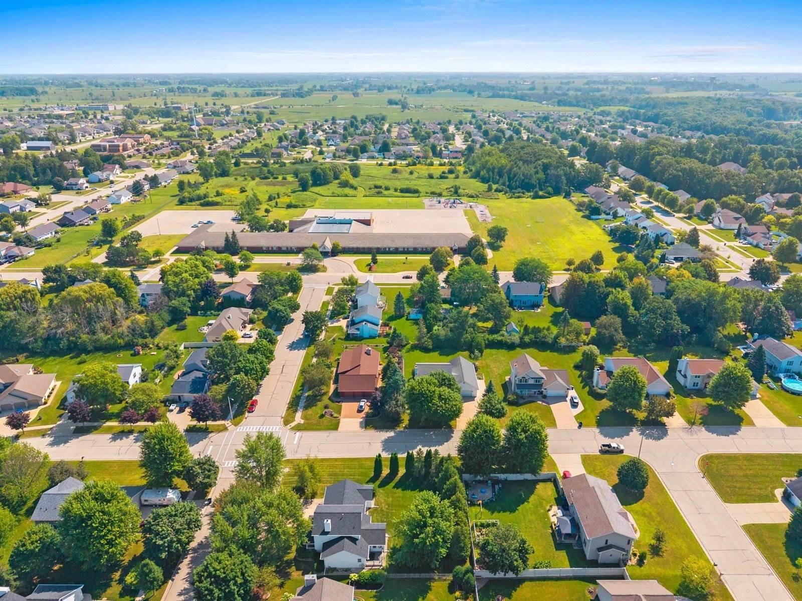 2982 Brighton Place, Green Bay, WI 54311