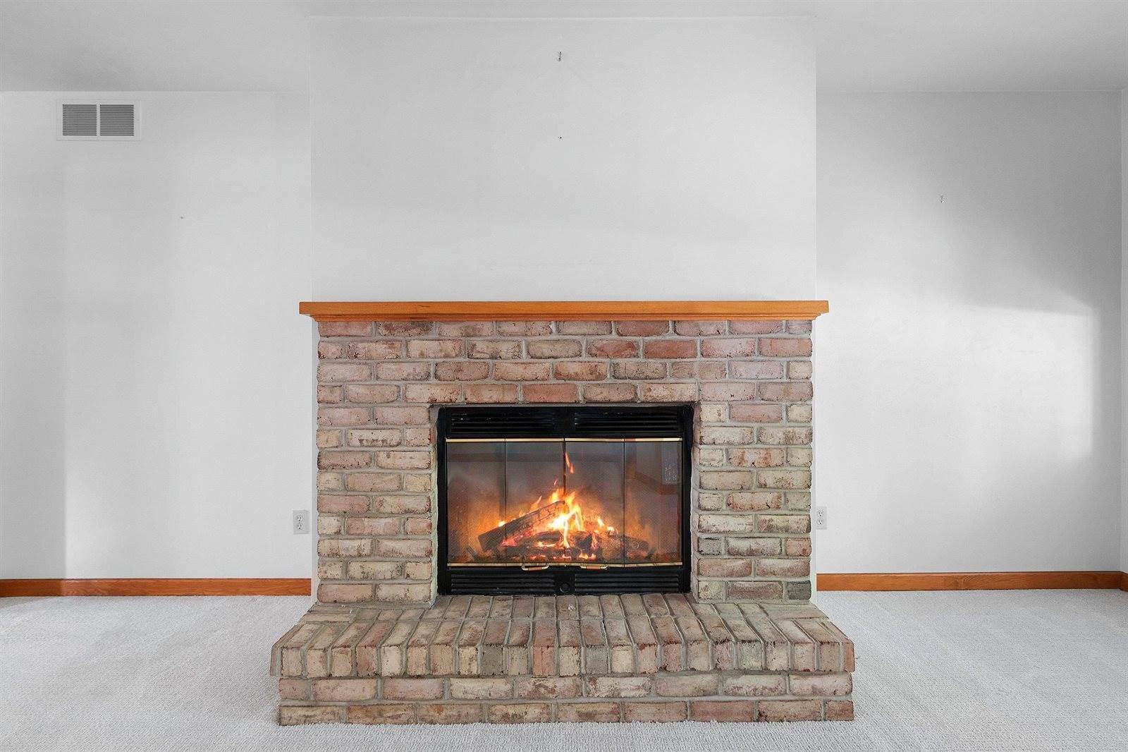 2982 Brighton Place, Green Bay, WI 54311