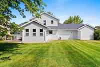 2982 Brighton Place, Green Bay, WI 54311