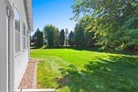 2982 Brighton Place, Green Bay, WI 54311