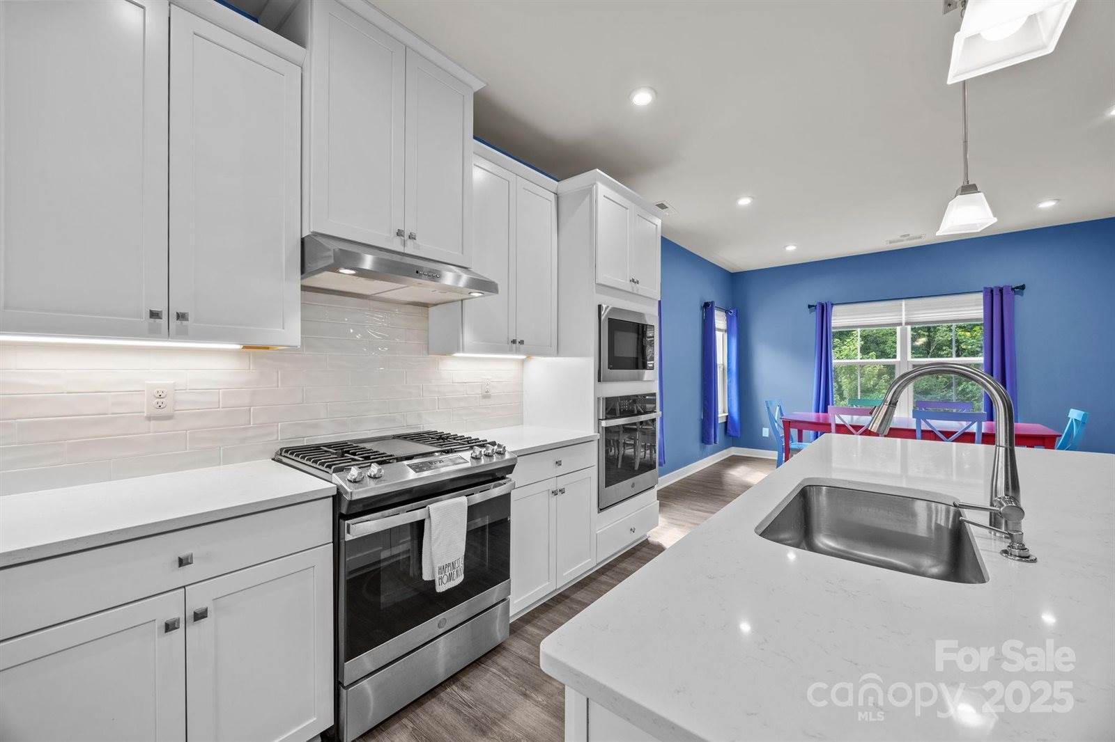 8533 Everwood Avenue, Huntersville, NC 28078