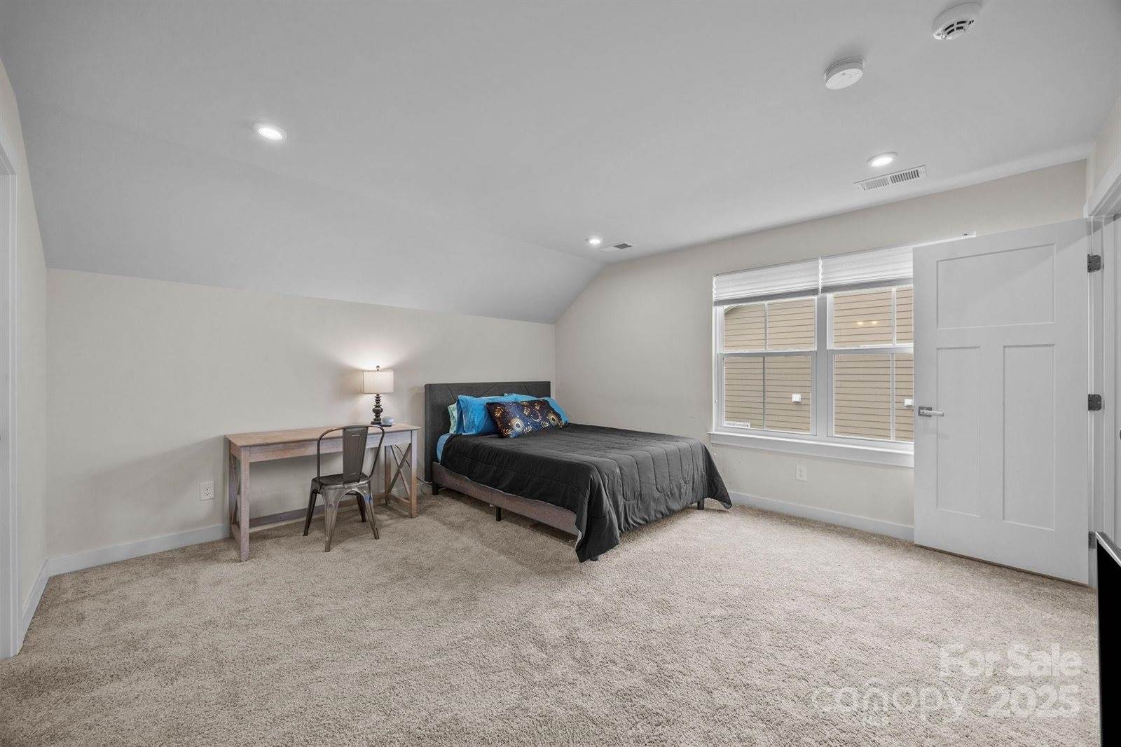 8533 Everwood Avenue, Huntersville, NC 28078