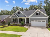 8533 Everwood Avenue, Huntersville, NC 28078