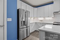 8533 Everwood Avenue, Huntersville, NC 28078