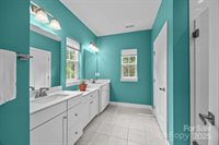 8533 Everwood Avenue, Huntersville, NC 28078