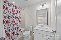 8533 Everwood Avenue, Huntersville, NC 28078