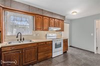 5525 Westchester Drive, Flint, MI 48532