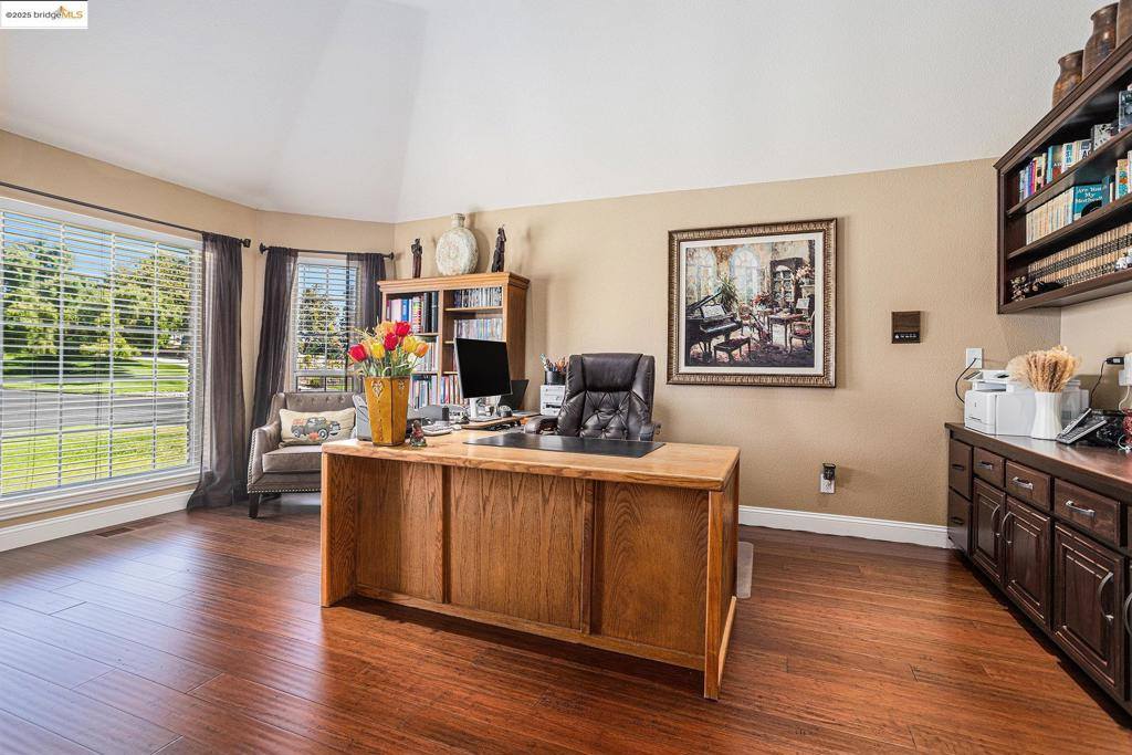 15 Madeira Ct, Oakley, CA 94561