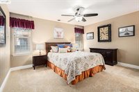 15 Madeira Ct, Oakley, CA 94561