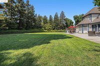 15 Madeira Ct, Oakley, CA 94561