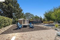 15 Madeira Ct, Oakley, CA 94561