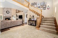 15 Madeira Ct, Oakley, CA 94561