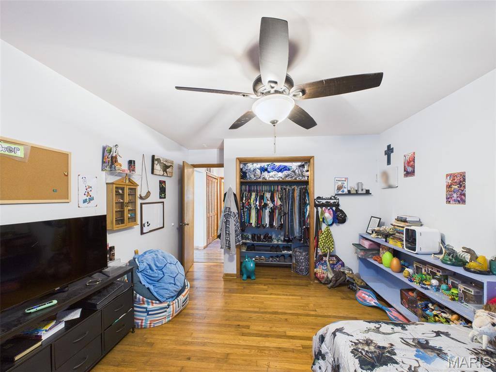 515 West James Boulevard, Saint James, MO 65559