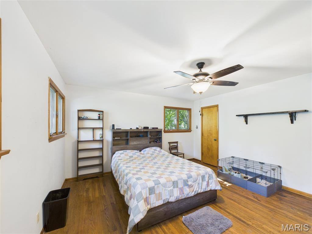 515 West James Boulevard, Saint James, MO 65559