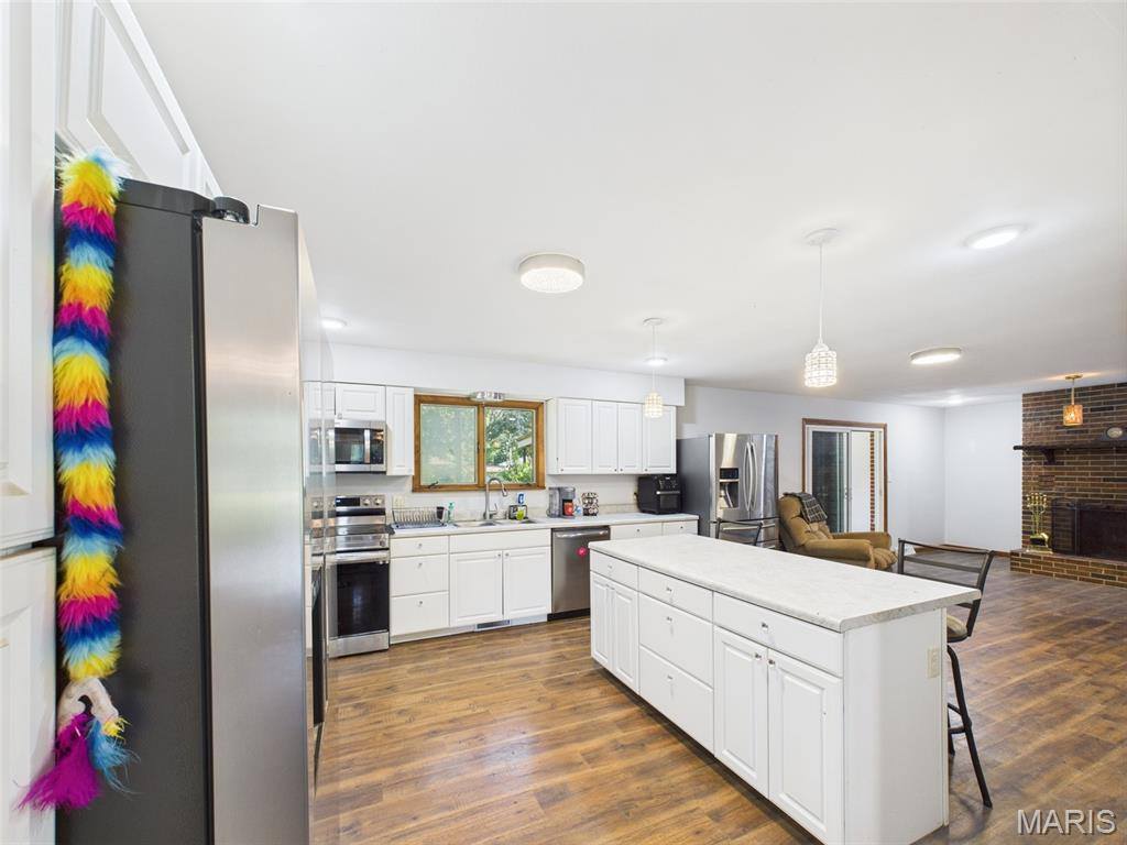 515 West James Boulevard, Saint James, MO 65559