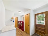 515 West James Boulevard, Saint James, MO 65559