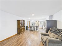 515 West James Boulevard, Saint James, MO 65559