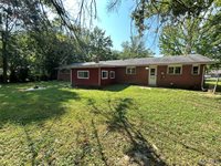 515 West James Boulevard, Saint James, MO 65559