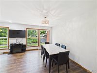 515 West James Boulevard, Saint James, MO 65559