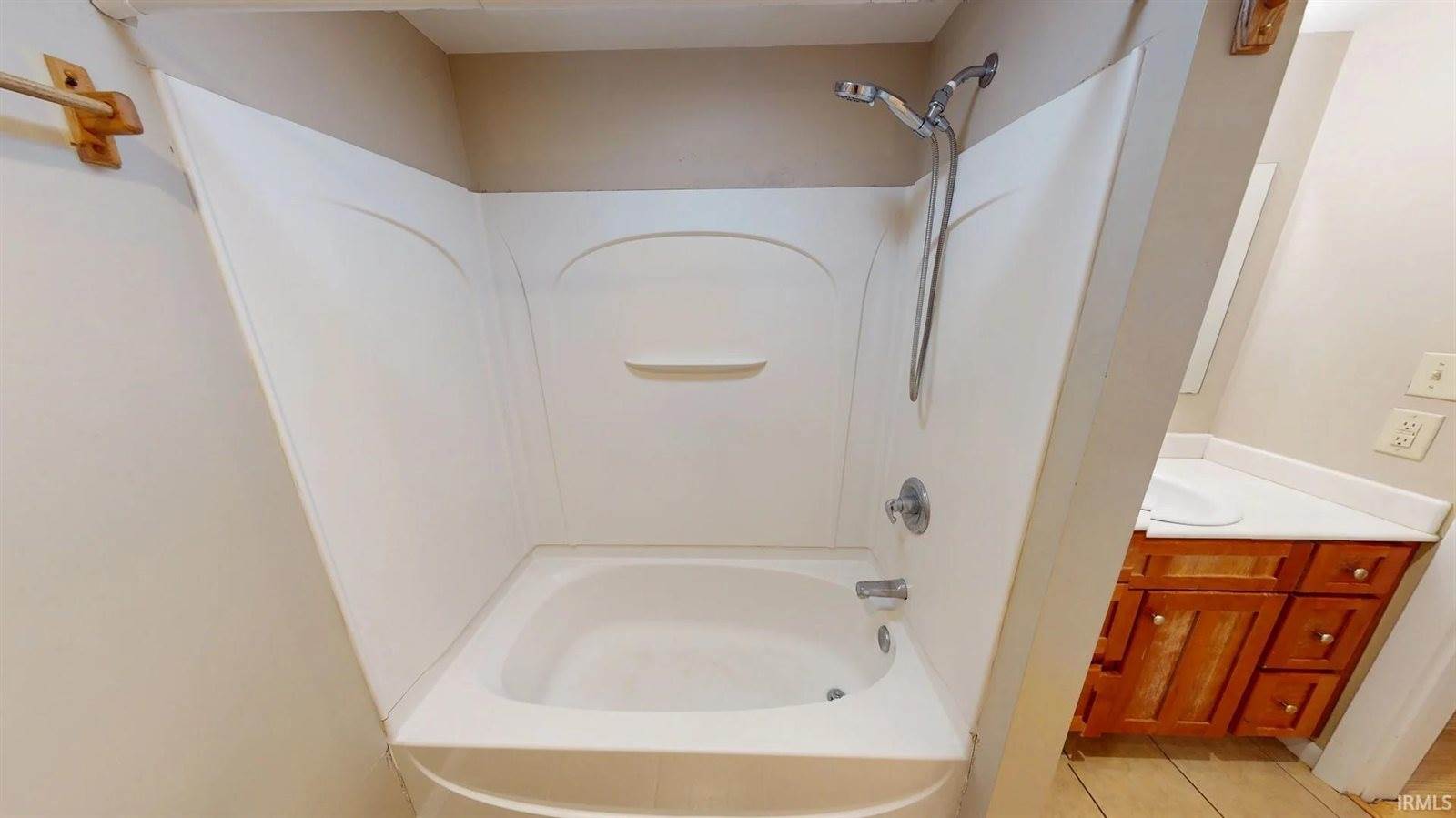 800-802 W North Street, Muncie, IN 47305