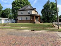 800-802 W North Street, Muncie, IN 47305