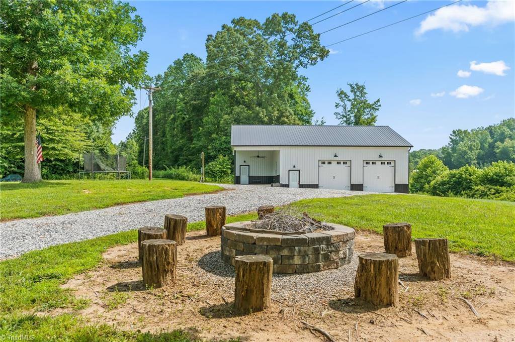 100 Wilchester Lane, Kernersville, NC 27284