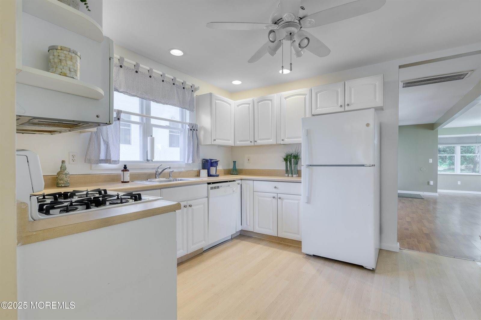 204 Anthony Avenue, Toms River, NJ 08753