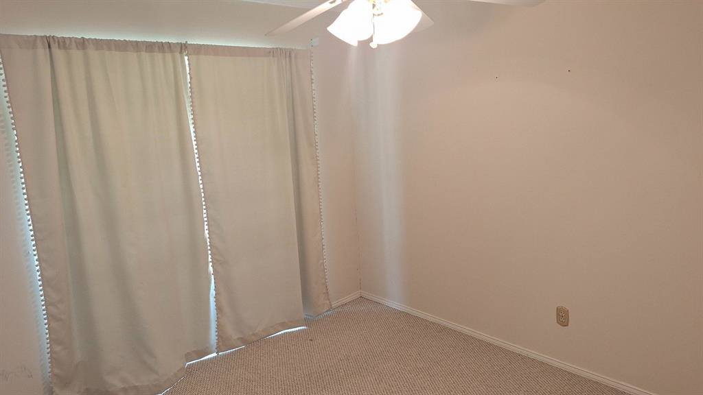 222 Mistletoe Drive, Richardson, TX 75081