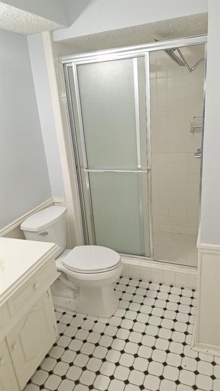 222 Mistletoe Drive, Richardson, TX 75081