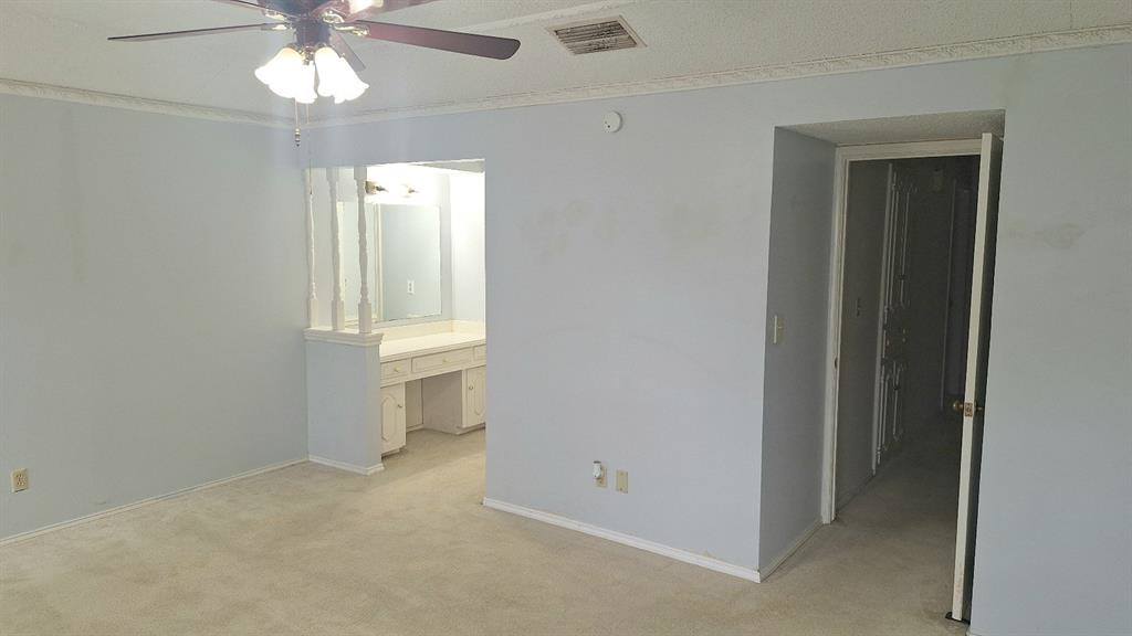 222 Mistletoe Drive, Richardson, TX 75081