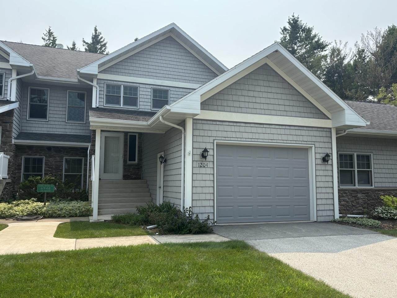 6948 Cobblestone Road, Egg Harbor, WI 54209