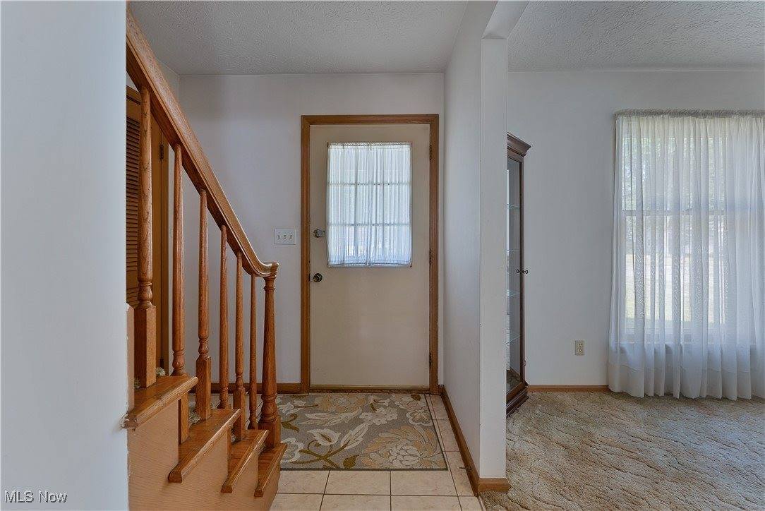 6791 Colleen Drive, Youngstown, OH 44512