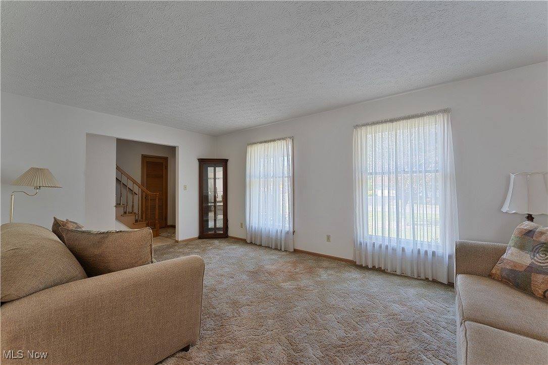 6791 Colleen Drive, Youngstown, OH 44512