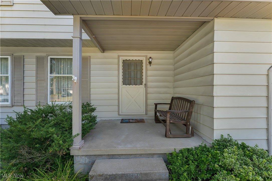 6791 Colleen Drive, Youngstown, OH 44512