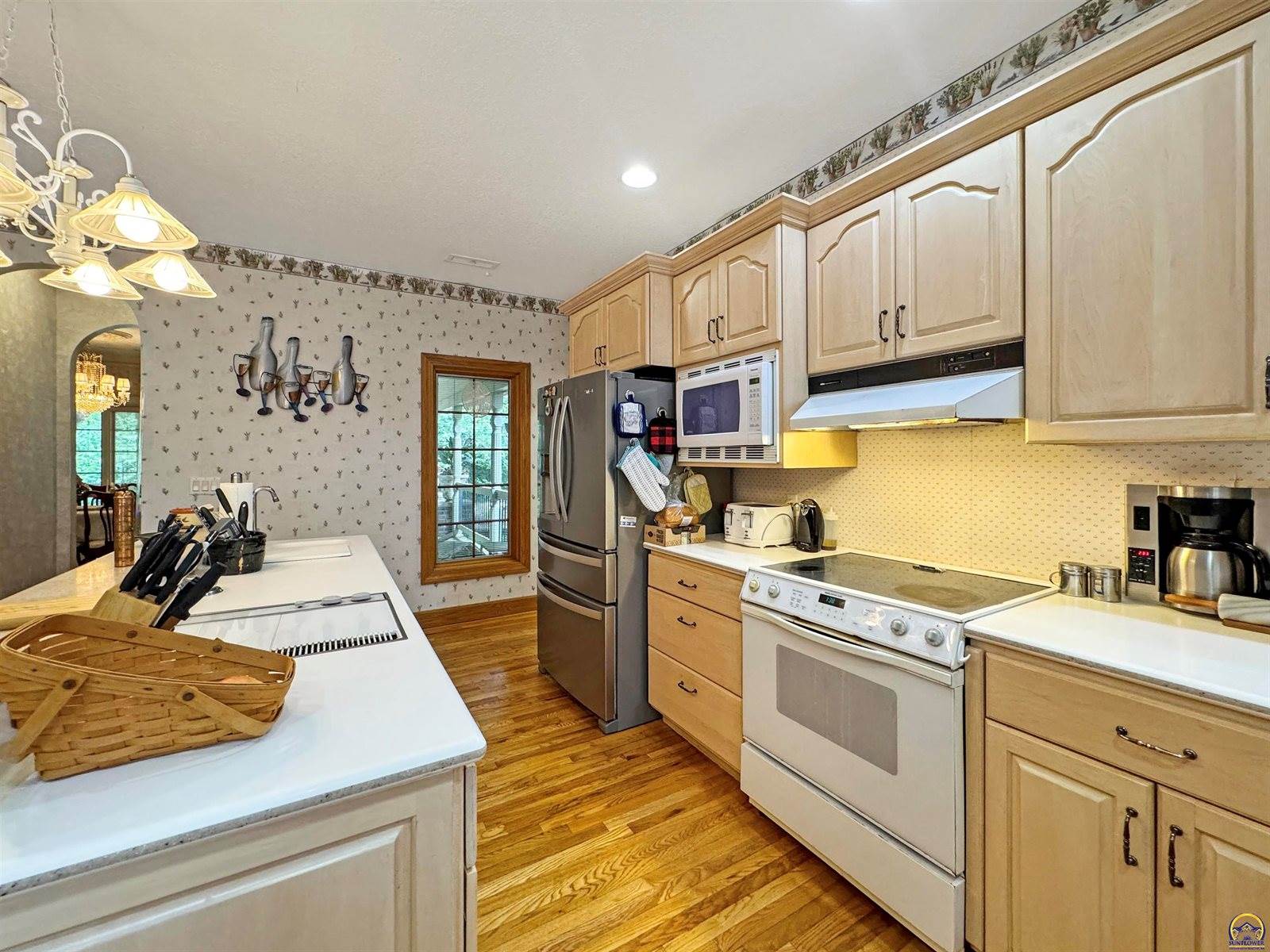 2721 SE Scorpio AVE, Topeka, KS 66605