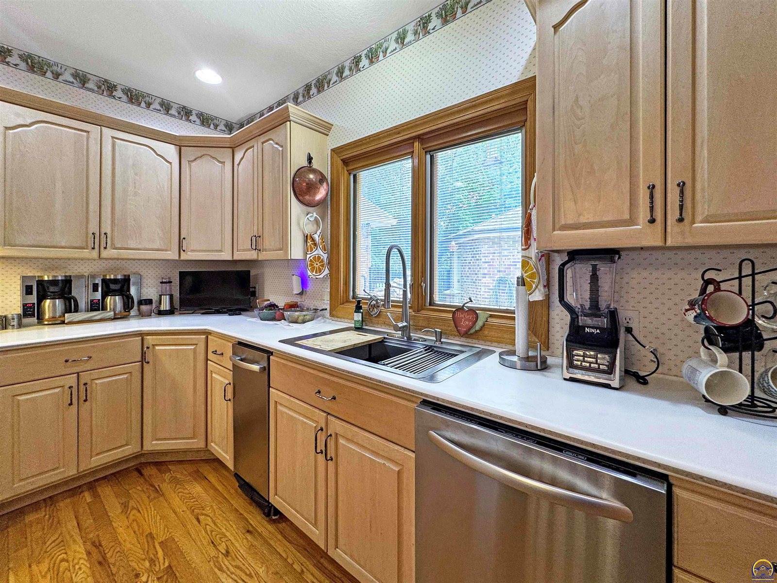 2721 SE Scorpio AVE, Topeka, KS 66605