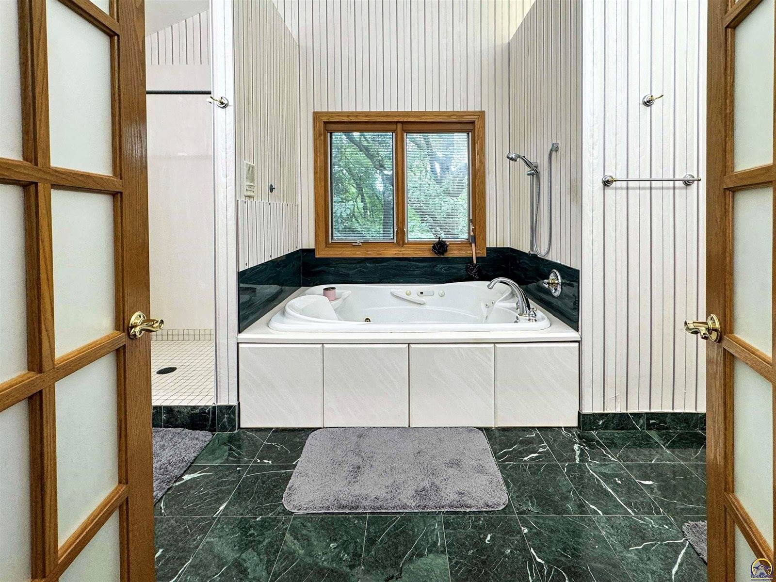 2721 SE Scorpio AVE, Topeka, KS 66605