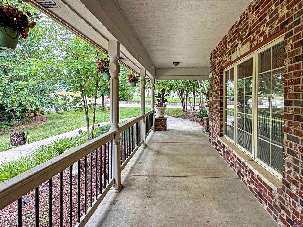 2721 SE Scorpio AVE, Topeka, KS 66605