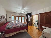 2721 SE Scorpio AVE, Topeka, KS 66605