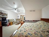 2721 SE Scorpio AVE, Topeka, KS 66605