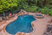 2721 SE Scorpio AVE, Topeka, KS 66605