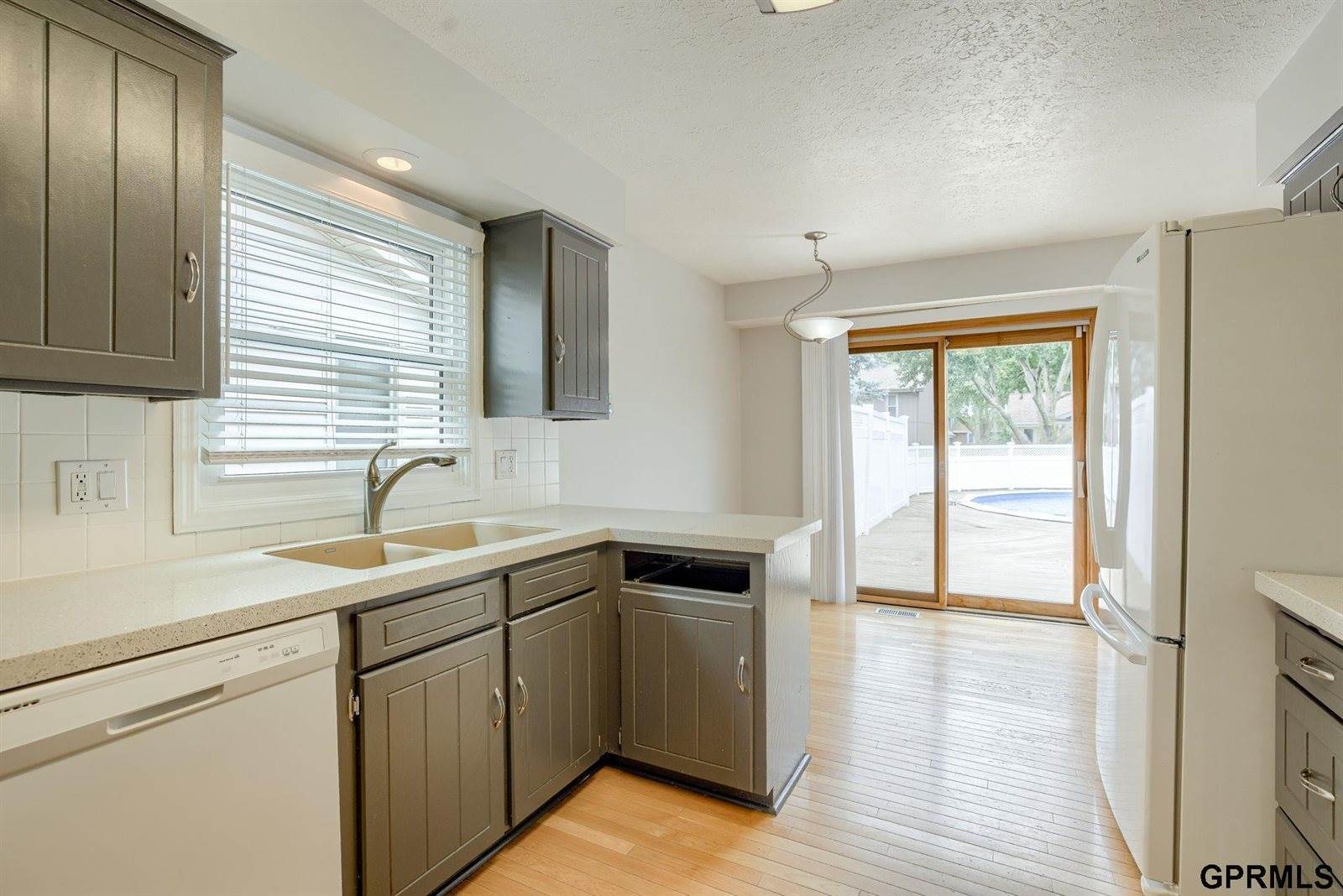 628 North 151 Circle, Omaha, NE 68154