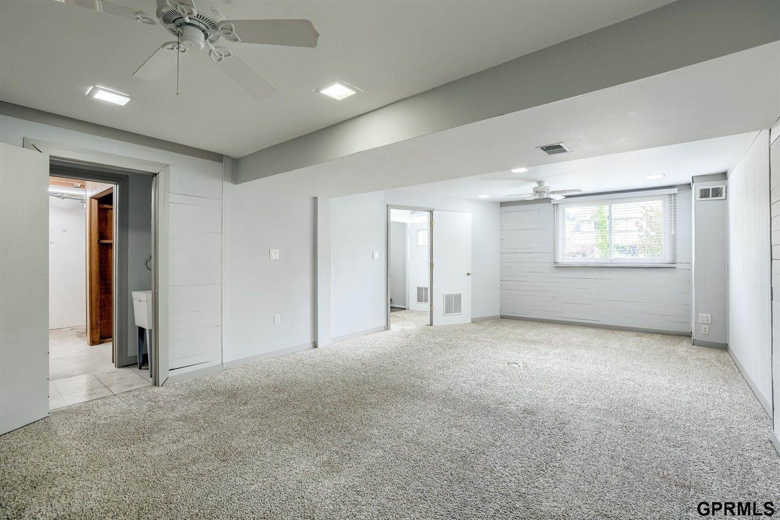 628 North 151 Circle, Omaha, NE 68154