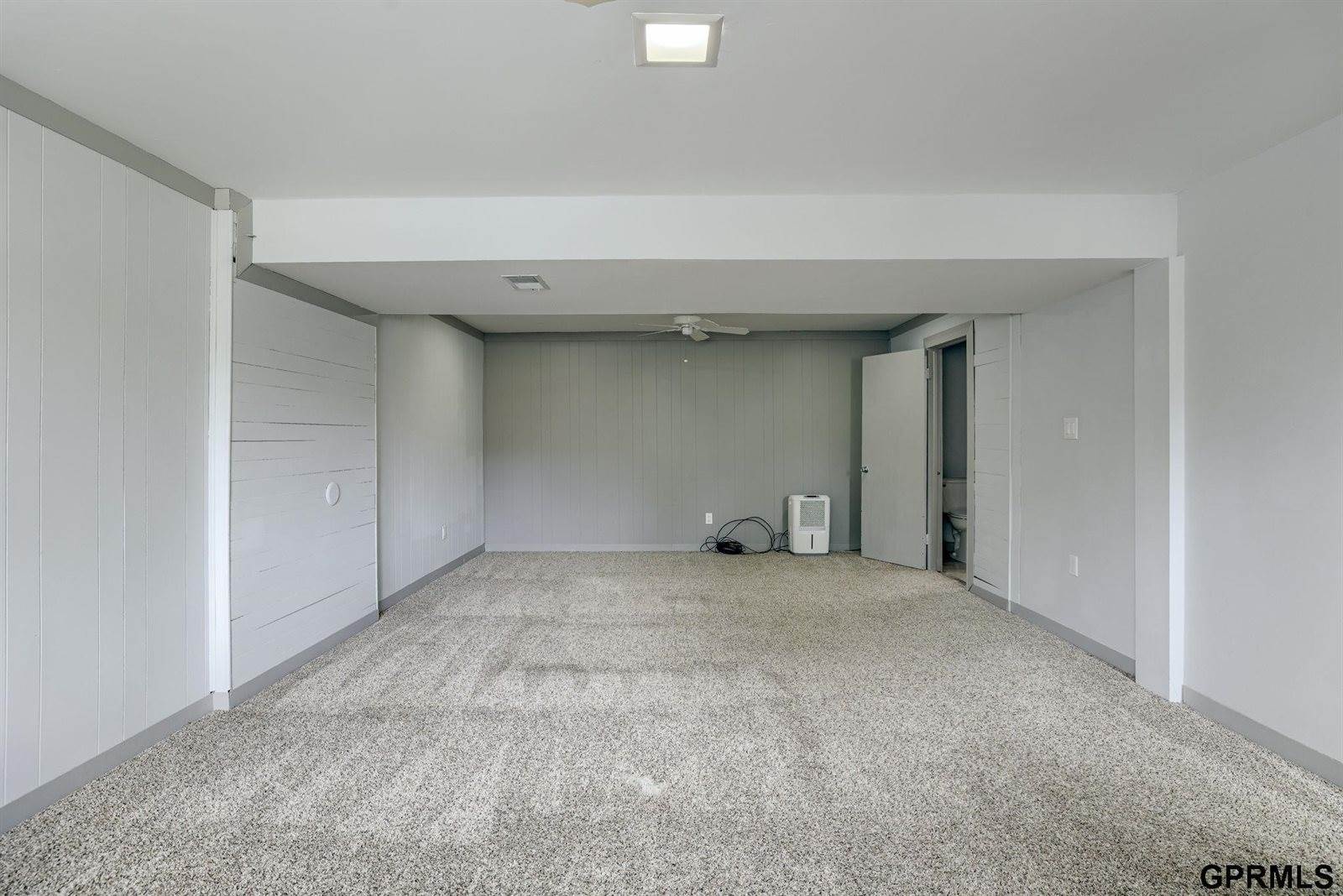 628 North 151 Circle, Omaha, NE 68154