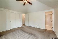 628 North 151 Circle, Omaha, NE 68154