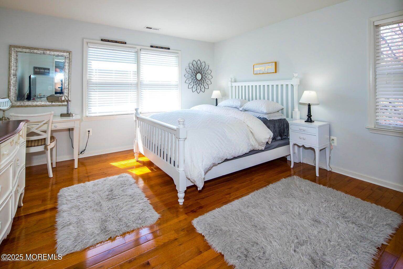 27 Brittany Court, Atlantic Highlands, NJ 07716