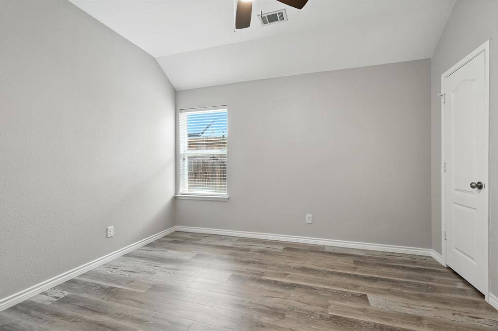 5521 Creek Hill Lane, Fort Worth, TX 76179