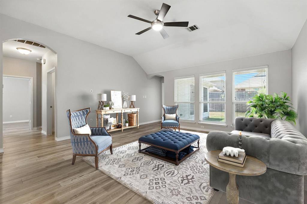 5521 Creek Hill Lane, Fort Worth, TX 76179